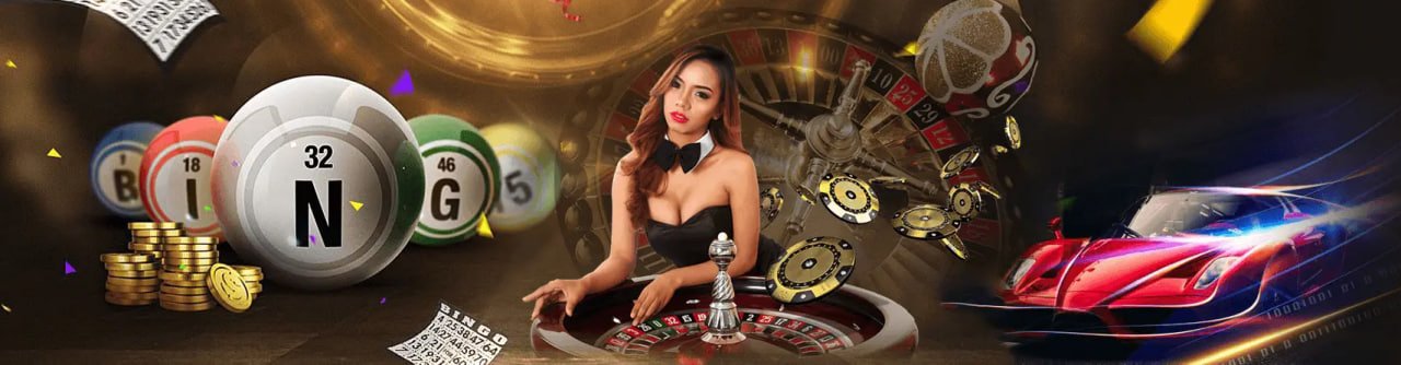 Seseorang merencanakan anggaran hiburan bulanan dengan catatan dan kalkulator di meja